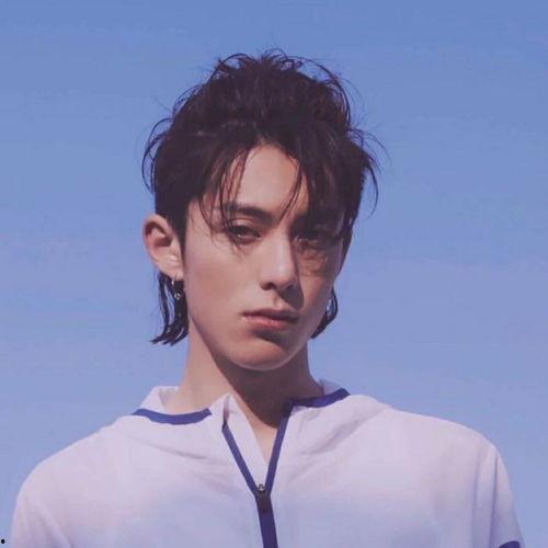 新瓜最新爆料王鹤棣视频,揭秘背后惊人真相！  第1张